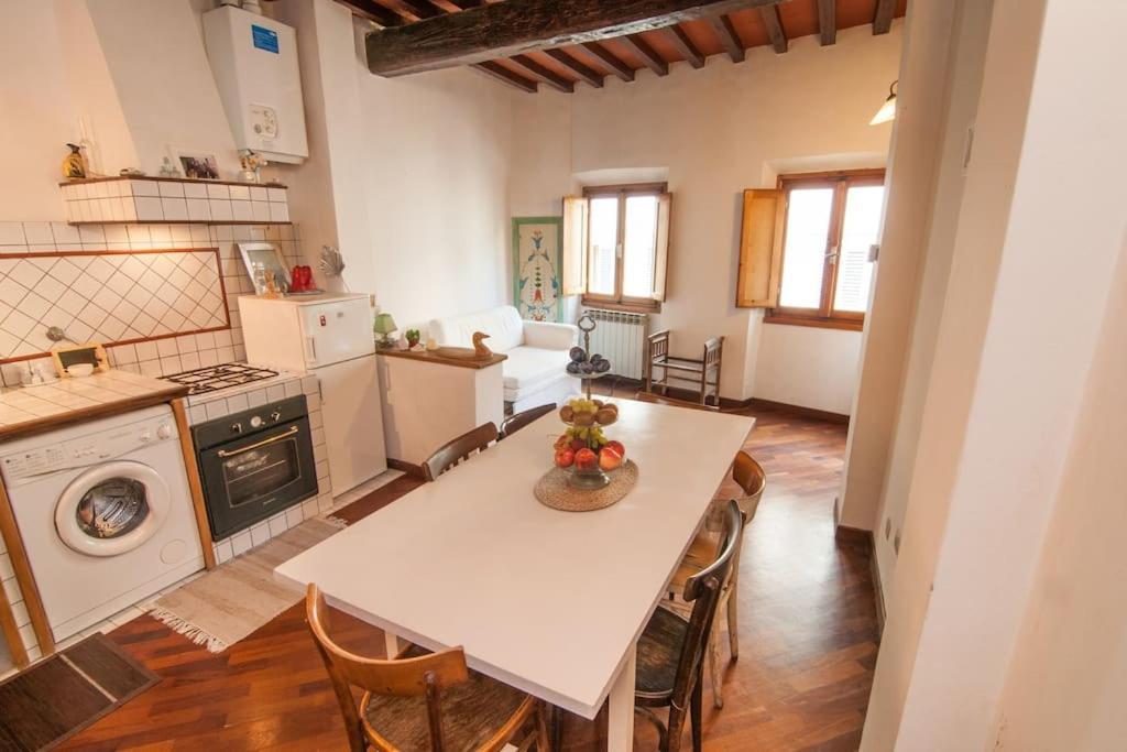 Romantic Apt In San Frediano Florenz Exterior foto