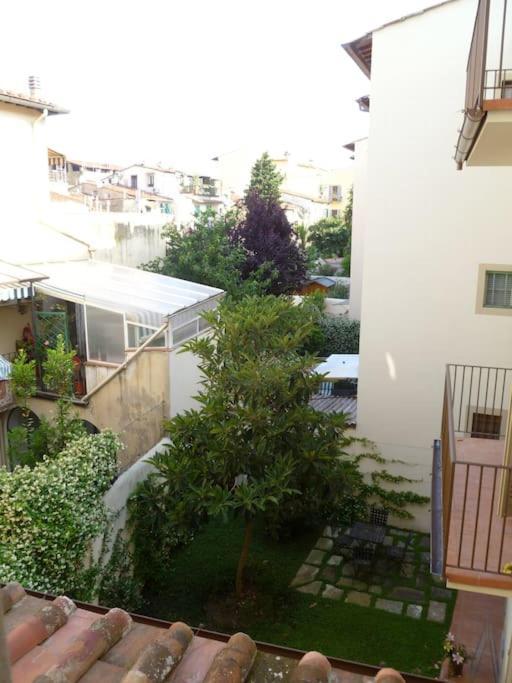 Romantic Apt In San Frediano Florenz Exterior foto