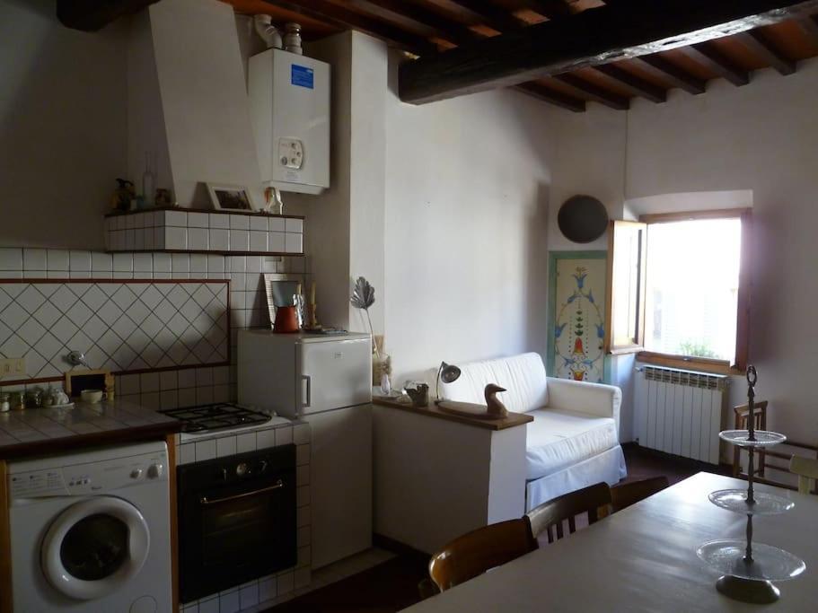Romantic Apt In San Frediano Florenz Exterior foto