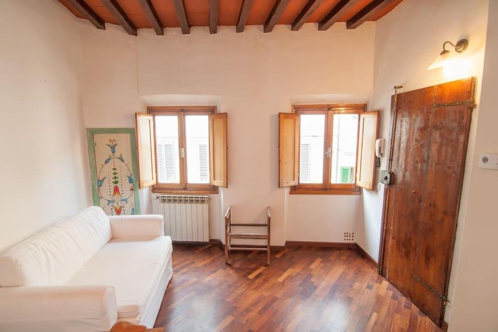 Romantic Apt In San Frediano Florenz Exterior foto