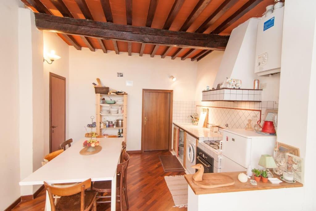 Romantic Apt In San Frediano Florenz Exterior foto